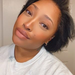 Meet your Posher, Candace